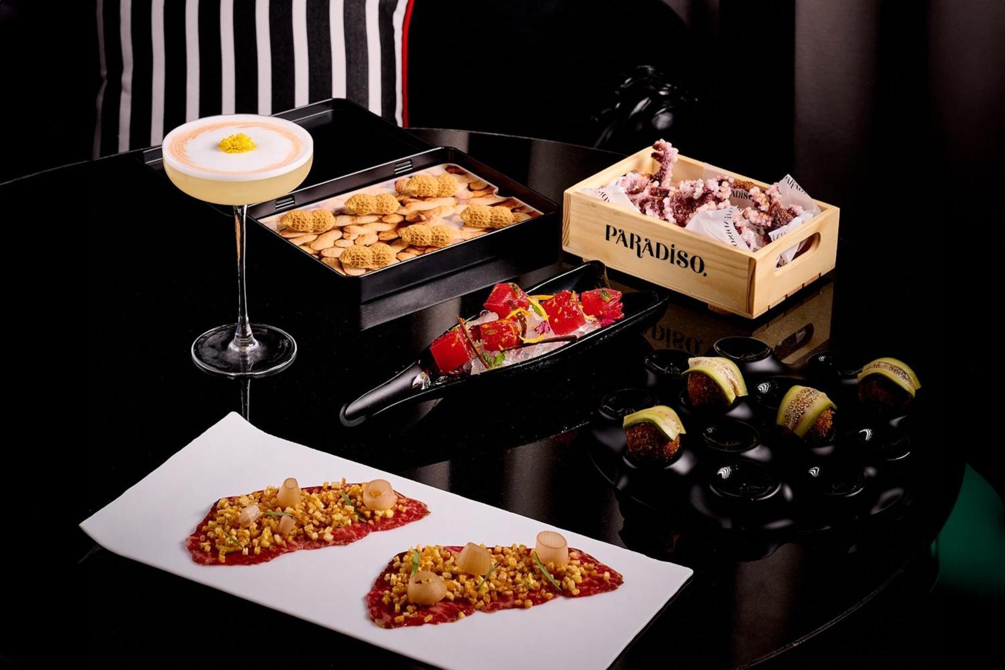 Hotel Five Luxe Dubai Esterno foto Paradiso cocktail and tapas